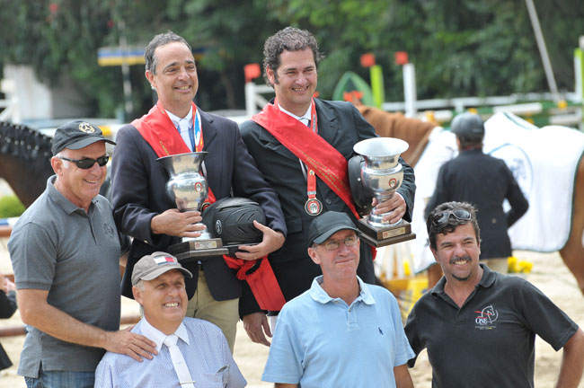 Luiz Felipe Verdi, vice-campeão master, ao lado do campeão Ricardo Eliezer