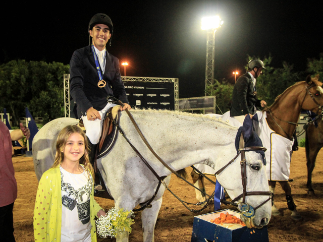 Zé Reynoso vence e Fred Antelo é vice no Clássico Itaú do Longines Rio Equestrian Festival