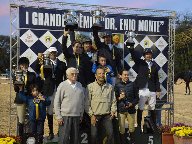 Zé Roberto, Fabio Sarti, Totty Miranda e Roberta Motin no pódio no GP Enio Monte em Santo Amaro