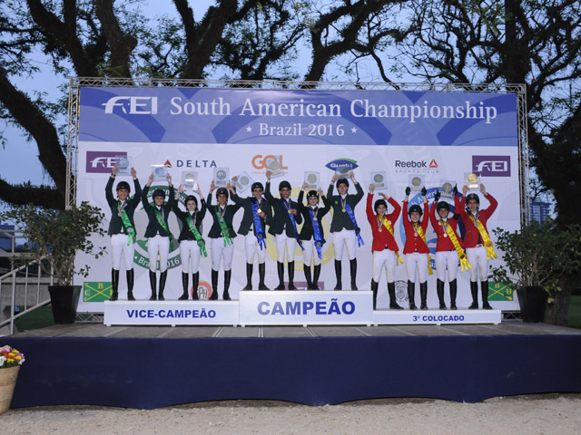 Pré-juniores do Brasil garantem dobradinha por equipes no Sul Americano da Juventude