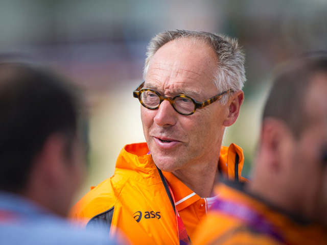 Rob Ehrens, treinador da premiada equipe holandesa de salto, ministra Clínica na SHP