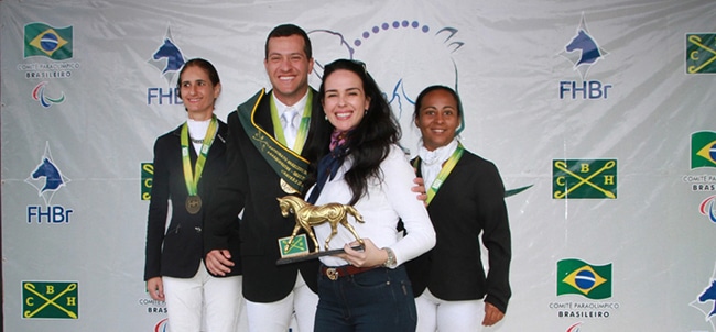 Rodolfo Lucas, aluno da Escola de Equitação SHP, é campeão brasileiro de Adestramento Paraequestre