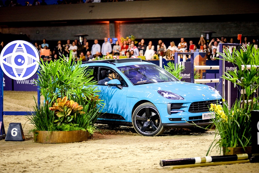 Show de dupla paulista e sorteio de carro encerram Expovil 2016