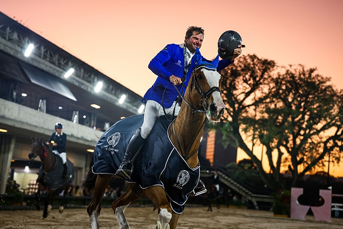 Charlie Bays no hall dos campeões do GP Copa São Paulo e agora vice líder do ranking Senior Top